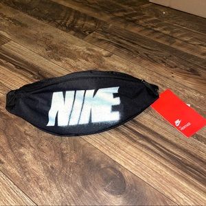 Nike Waist Pack